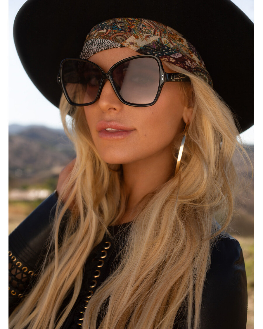 Jessica Simpson Stylish Butterfly Sunglasses in Black