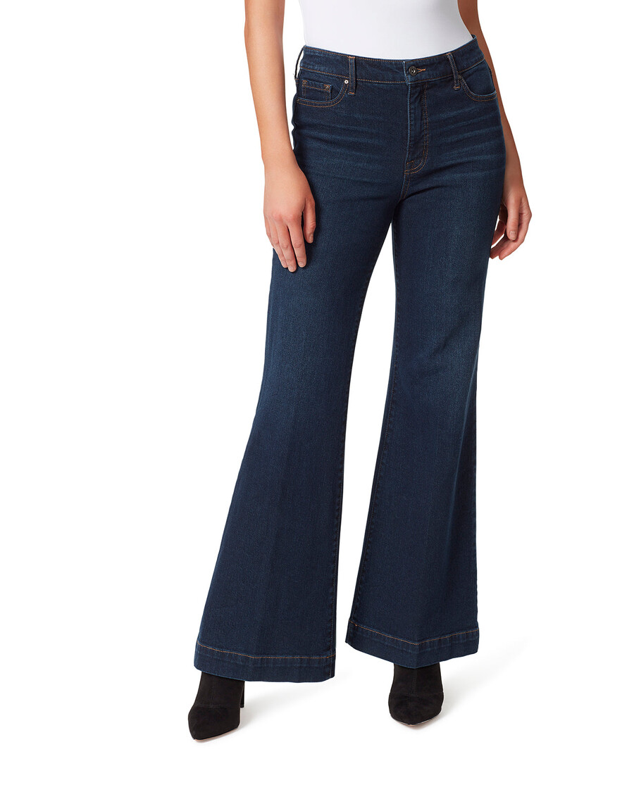 Jessica Simpson True Love Wide Leg Trouser Jeans in Ditto