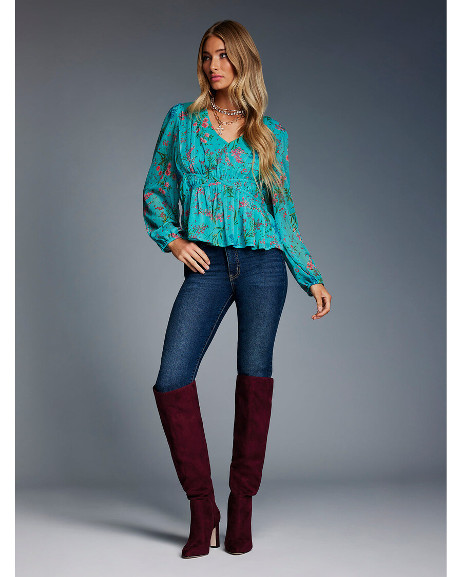 Jessica Simpson Marjani Top in Baltic-Field Floral