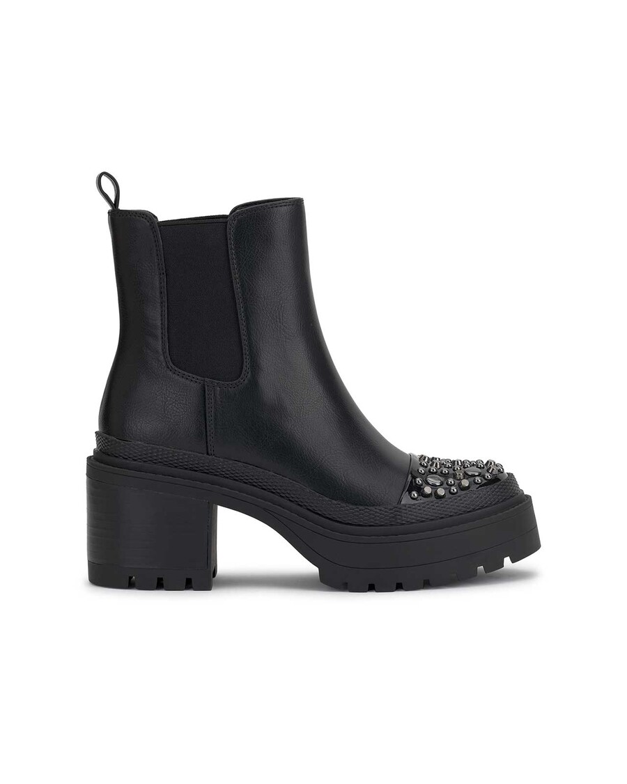 Jessica Simpson Jymmie Chelsea Boot in Black