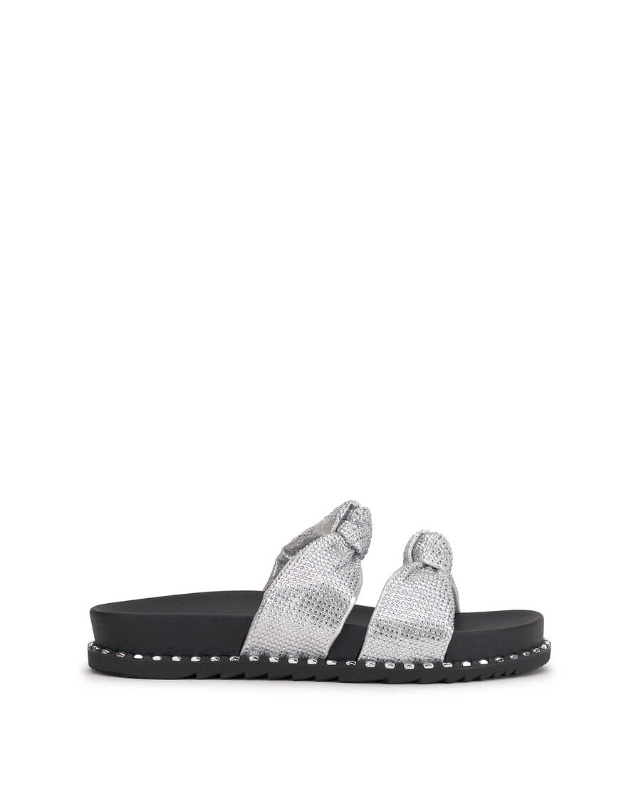 Jessica Simpson Caralyna Flat Sandal in Silver