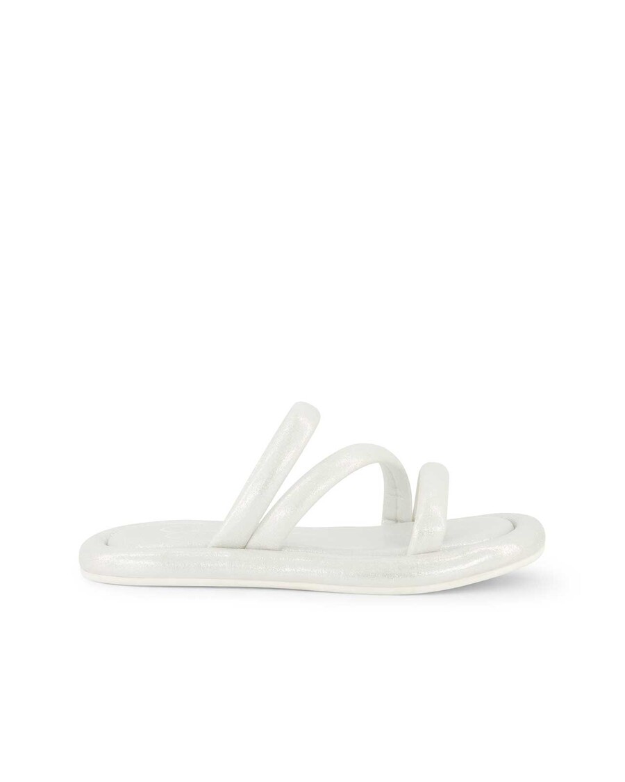 Jessica Simpson Girls' Kaylen Strap Slippers in Silver